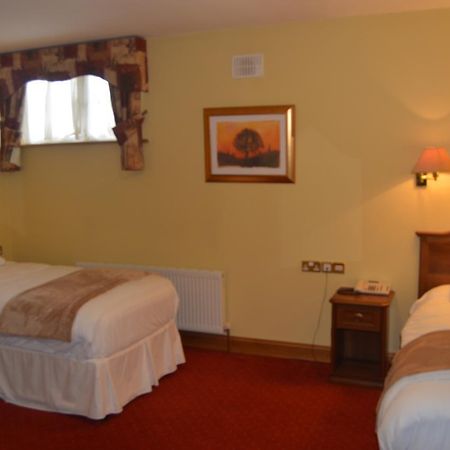 The Anglers Rest Hotel Headford Eksteriør billede