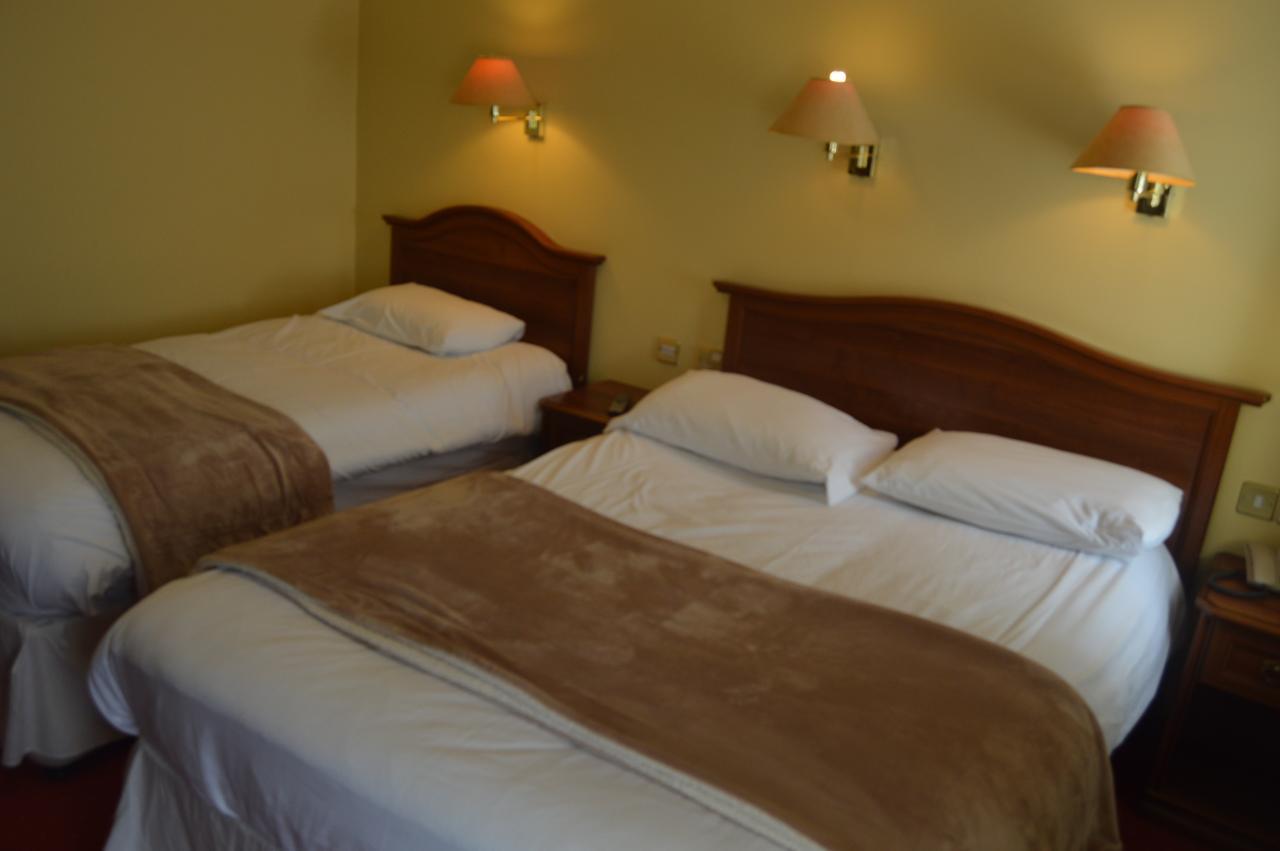 The Anglers Rest Hotel Headford Eksteriør billede