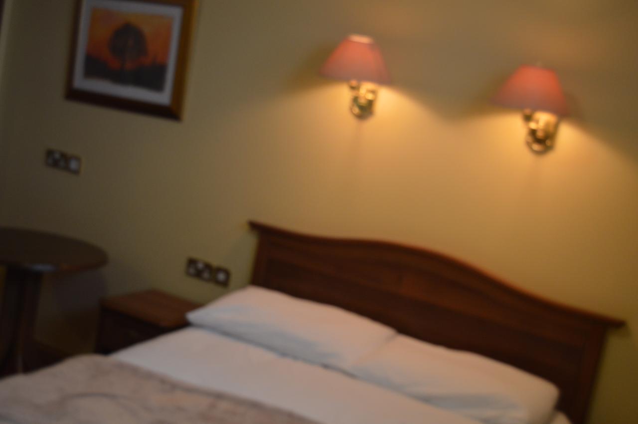 The Anglers Rest Hotel Headford Eksteriør billede